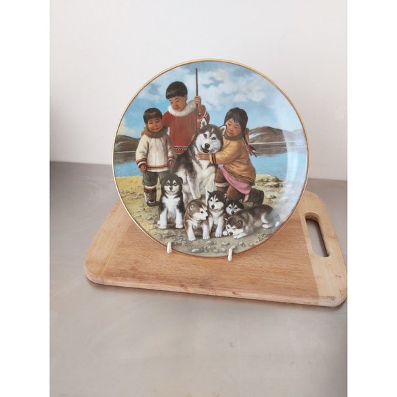 Vintage Nori Peter Arctic Spring Series Ceramic Plate 'Proud Mother', Wall... - Picture 2 of 4